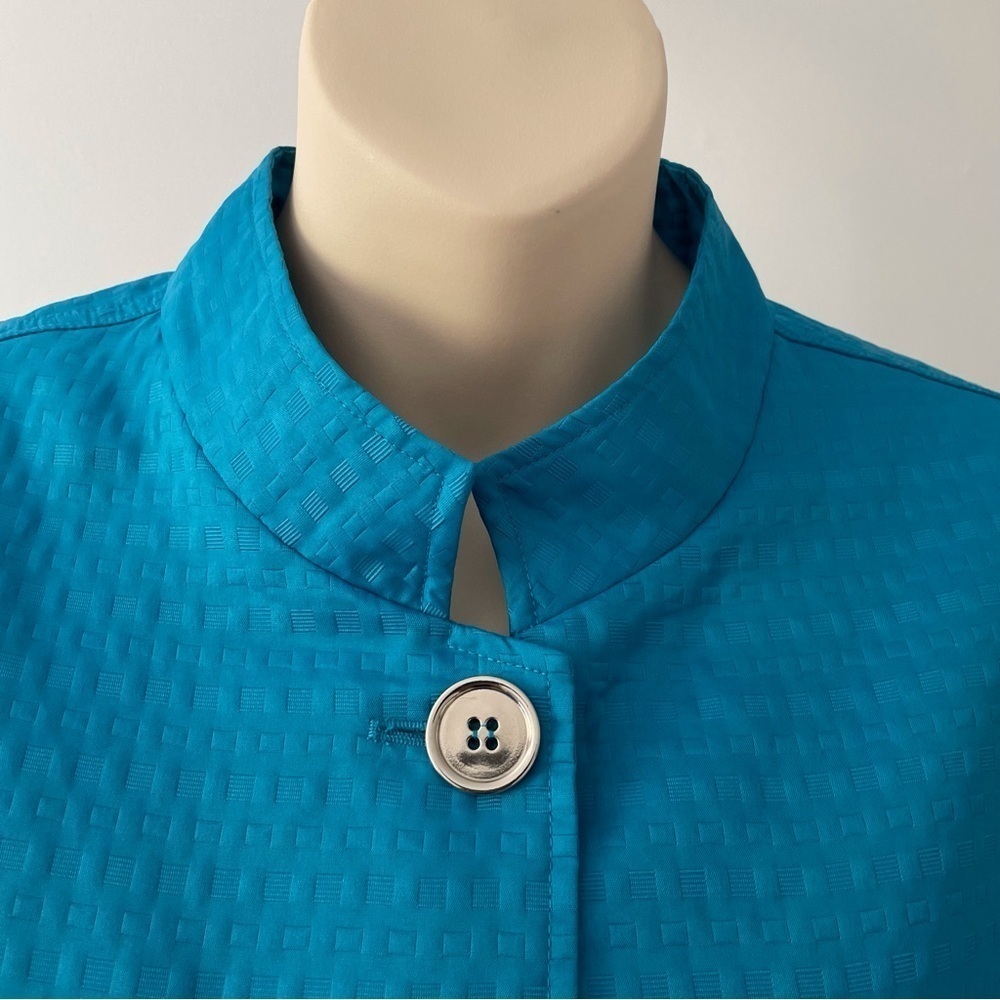 Tanjay Size 18 Blue Textured Button up Jacket, Roll-Tab Sleeves, Four Pockets - Picture 2 of 13